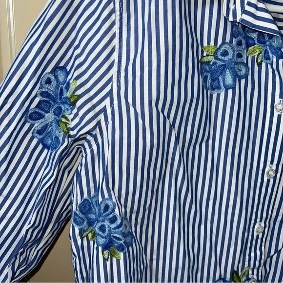 Calvin Klein Floral Embroidered Striped Long Sleeve Button Down Shirt Size Small - Picture 5 of 15